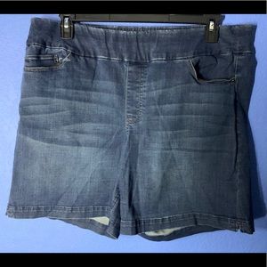 Medium Wash Jean shorts